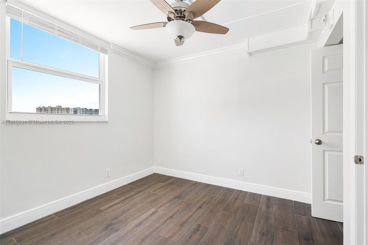 1505 North Riverside Drive, Unit 404 Pompano Beach, FL 33062 - Photo 16 of 22 A11255231_38_1
