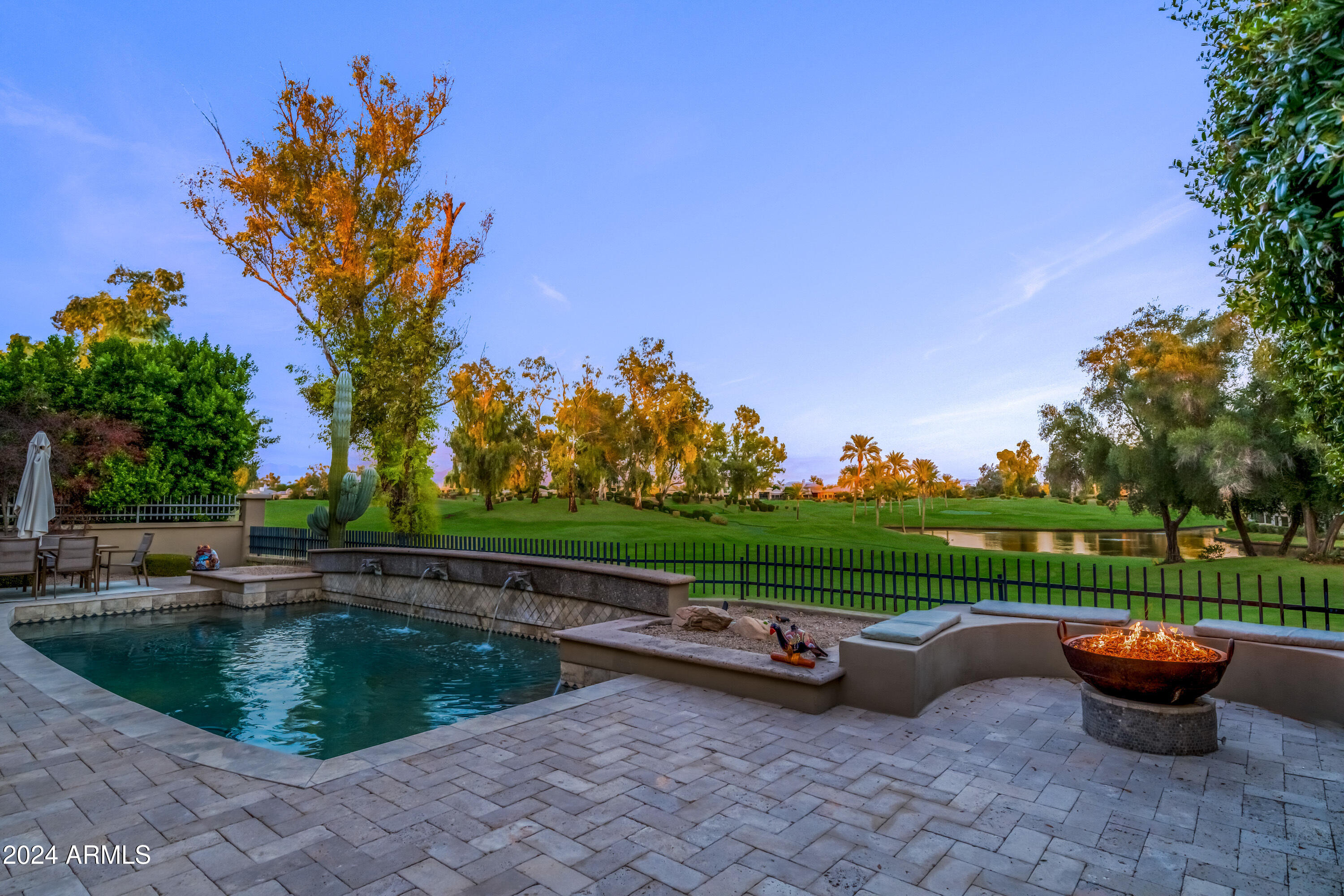 7323 East Gainey Ranch Road, Unit 4 Scottsdale, AZ 85258 - Photo 14 of 67 Entertainer's Pool w/ Water Feature