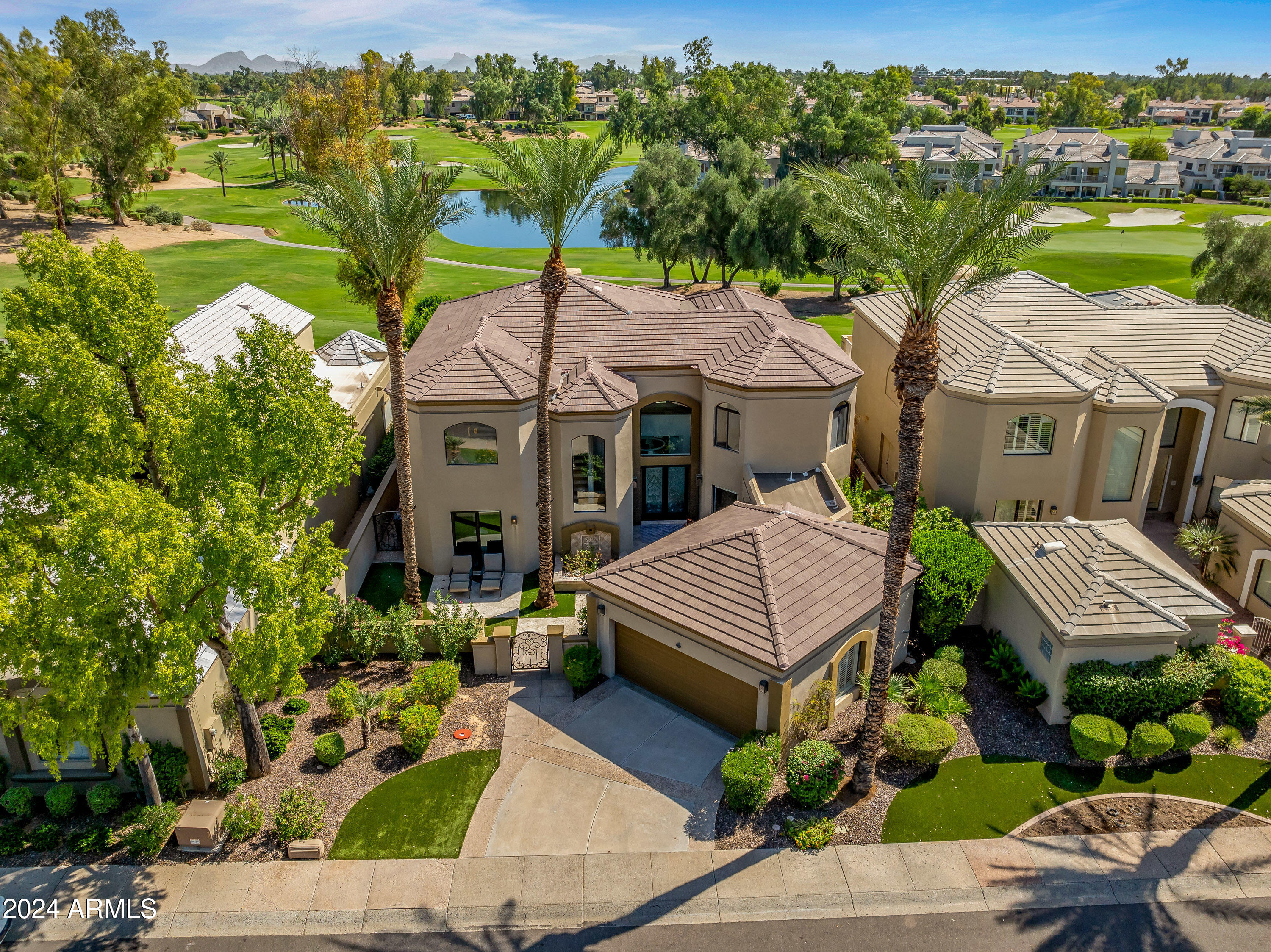 7323 East Gainey Ranch Road, Unit 4 Scottsdale, AZ 85258 - Photo 31 of 67 2-Car Garage