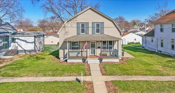 $219,000 | 122 North Stott Street, Genoa, IL 60135