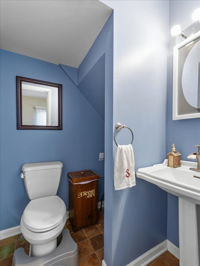 122 North Stott Street Genoa, IL 60135 - Photo 14 of 44