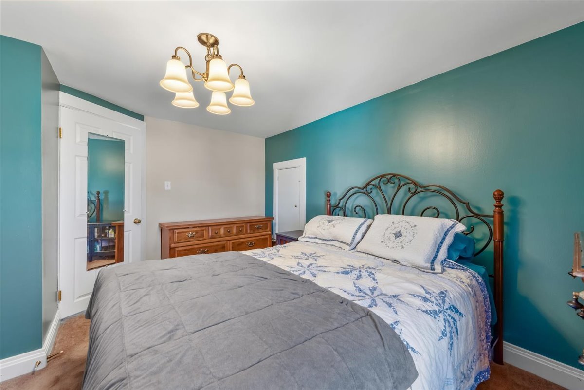 122 North Stott Street Genoa, IL 60135 - Photo 16 of 44