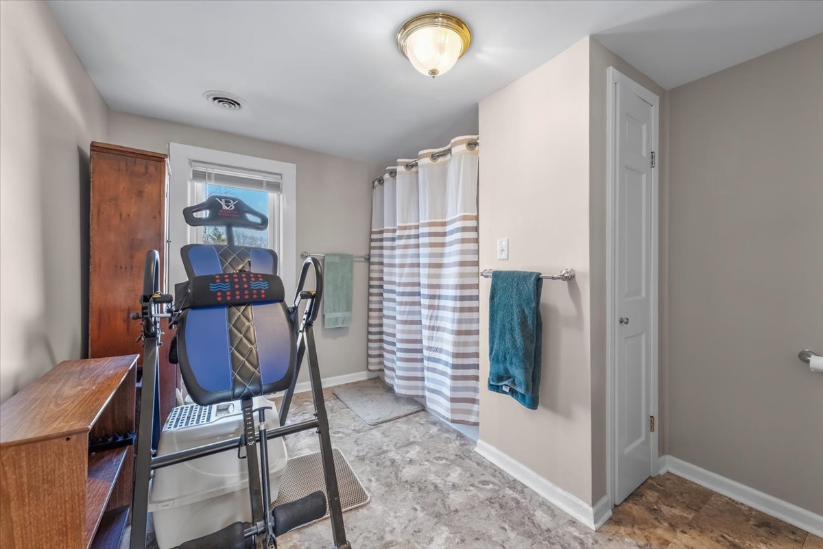 122 North Stott Street Genoa, IL 60135 - Photo 19 of 44