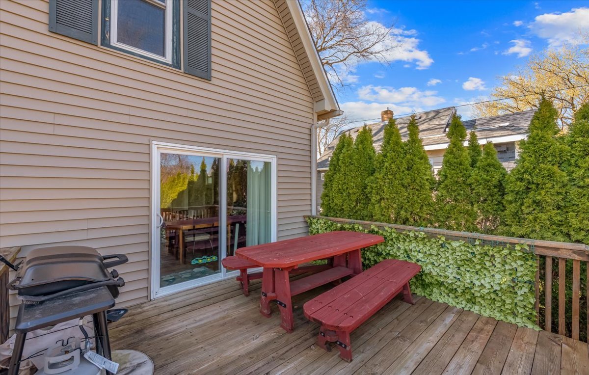 122 North Stott Street Genoa, IL 60135 - Photo 21 of 44