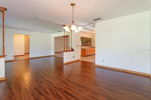 $794,900 | 583 Winona Drive, Geneva, FL 32732