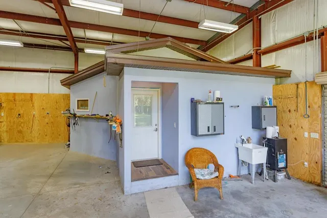 $794,900 | 583 Winona Drive, Geneva, FL 32732