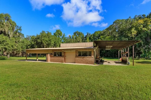 $794,900 | 583 Winona Drive, Geneva, FL 32732