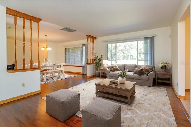 $794,900 | 583 Winona Drive, Geneva, FL 32732