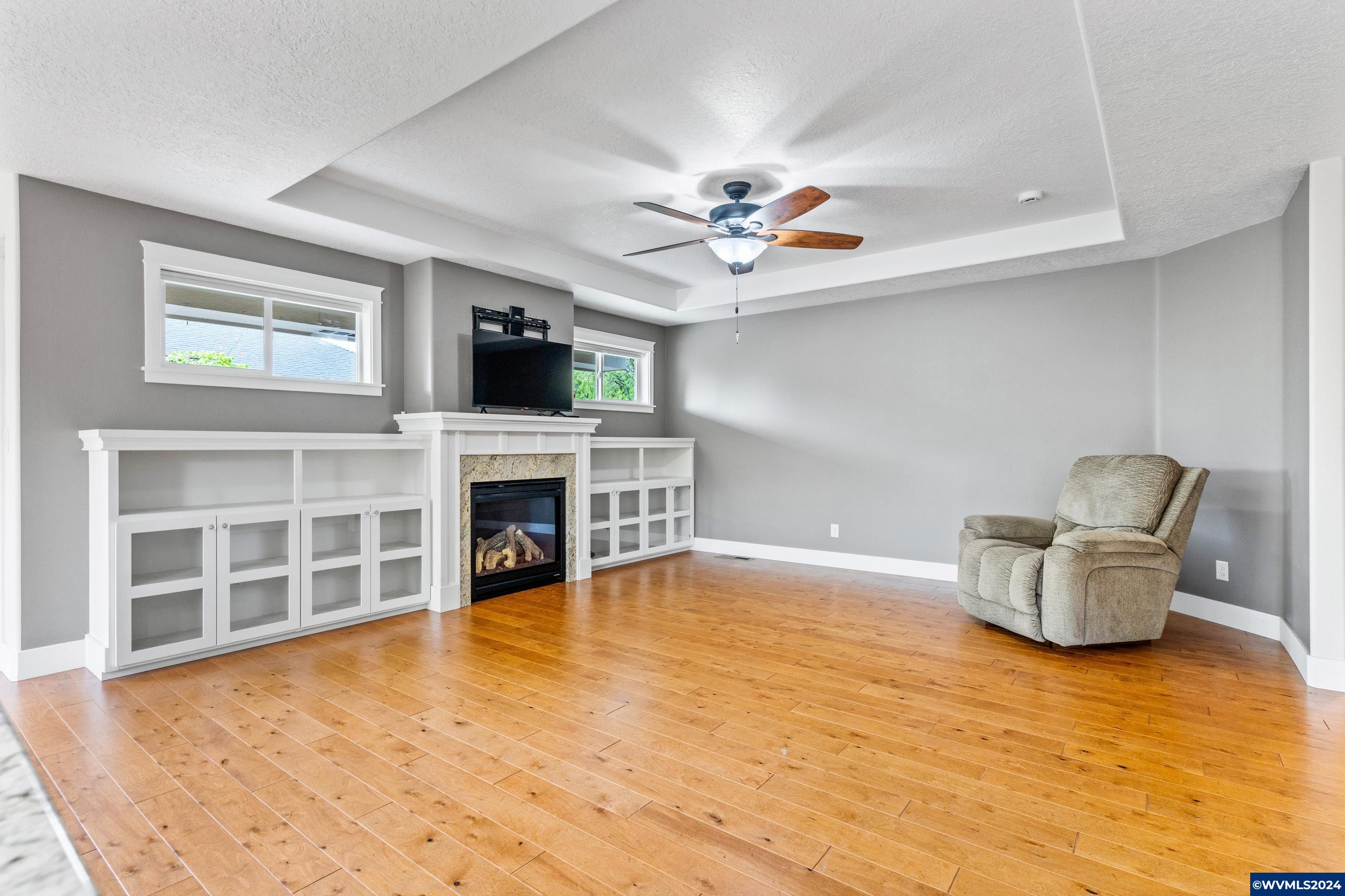 305 Northwest Reed Lane Dallas, OR 97338 - Photo 9 of 35