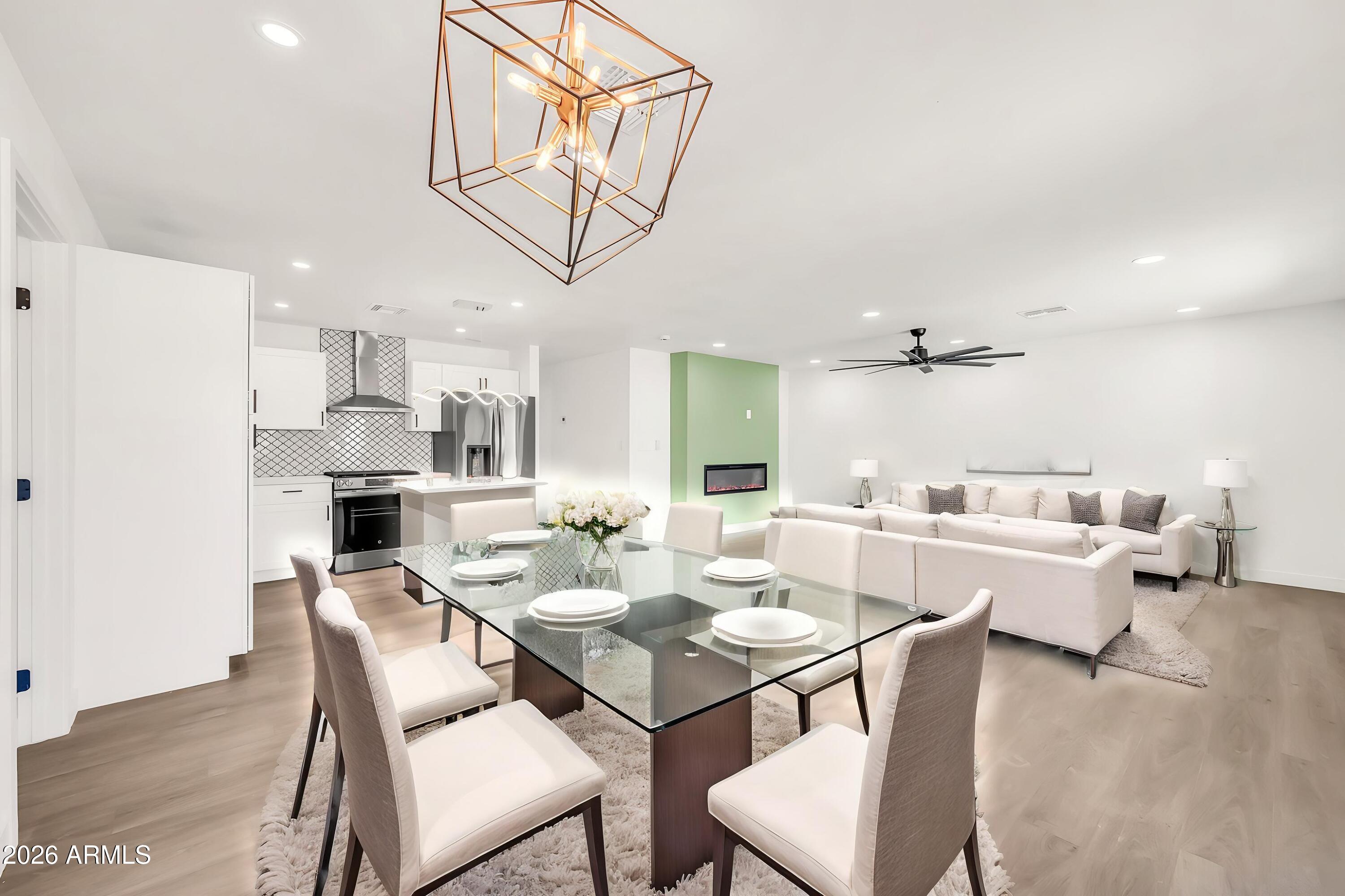 2813 North Greenfield Road Phoenix, AZ 85006 - Photo 3 of 31 2813 N Greenfield Rd VS 2