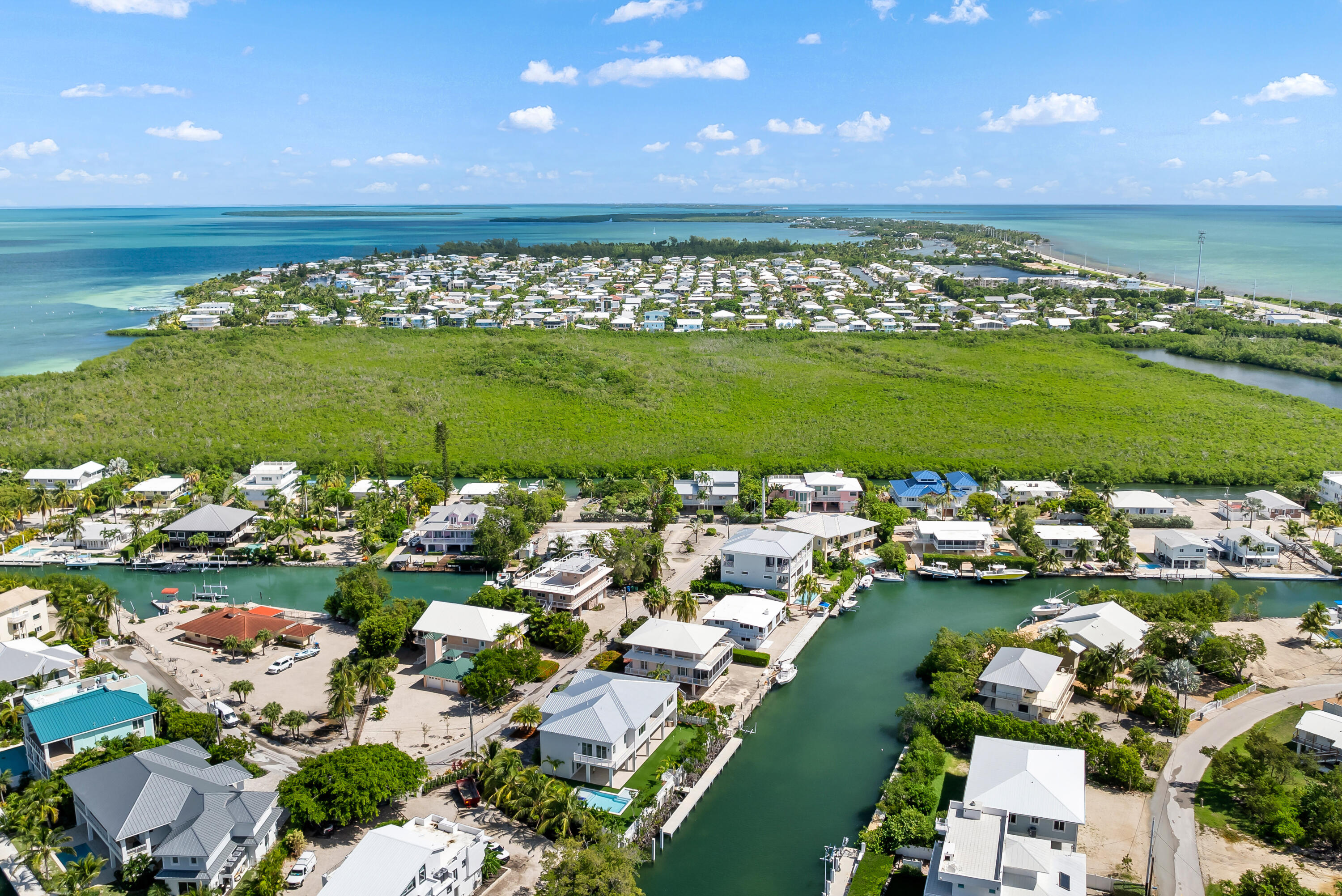 194 Buttonwood Lane Islamorada, FL 33036 - Photo 80 of 82 a view of a city and ocean view