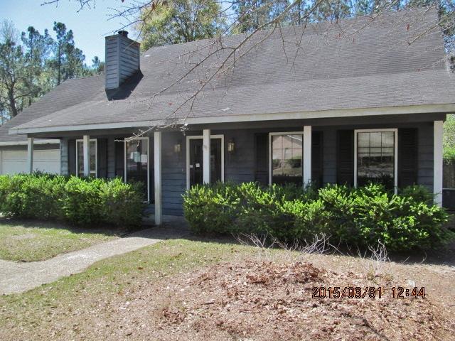 107 Iron Road Summerville, SC 29486 - Photo 1 of 19 front.JPG