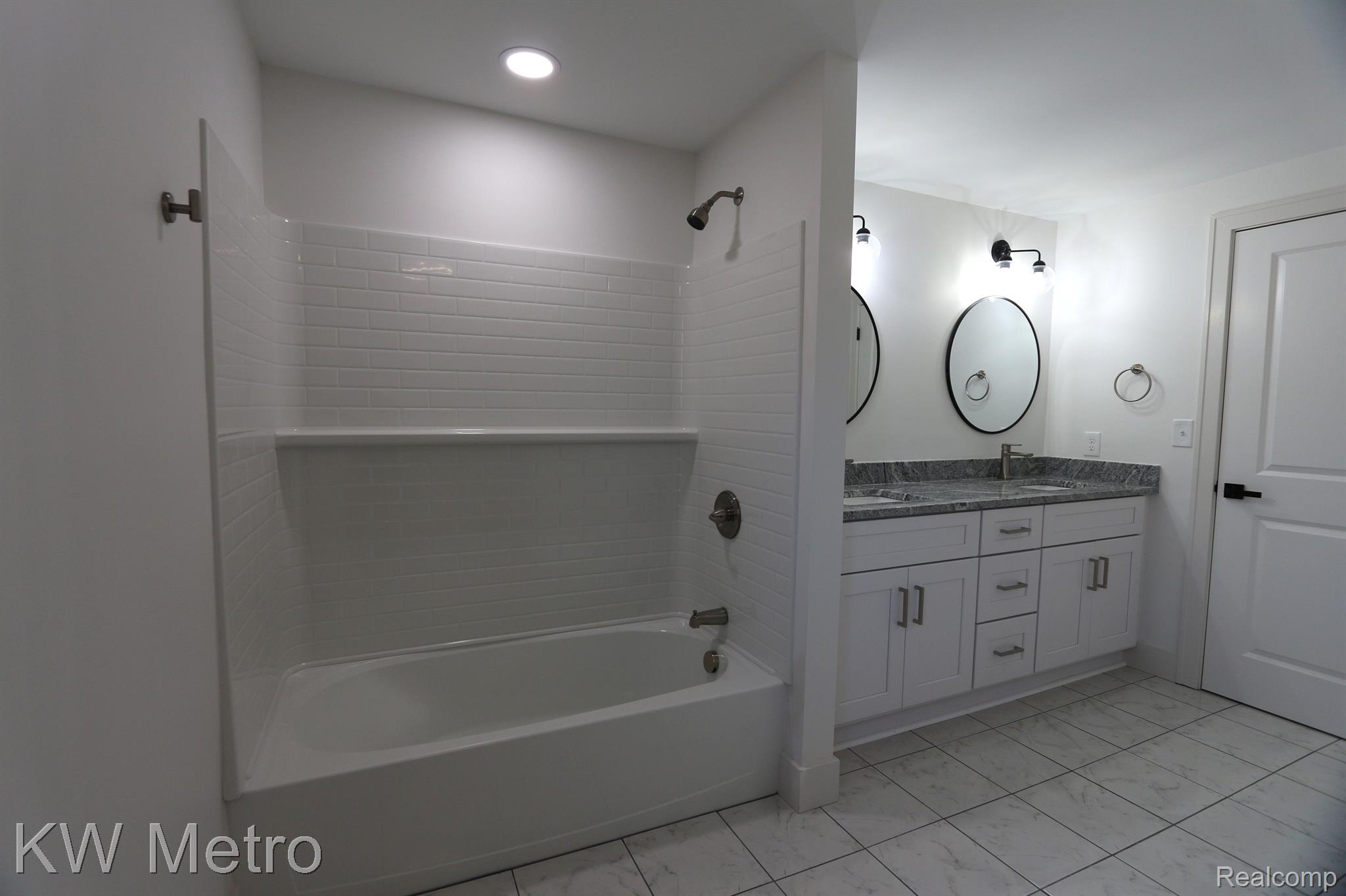 21311 Middlebelt Road New Boston, MI 48164 - Photo 42 of 62 Gallery Image 42