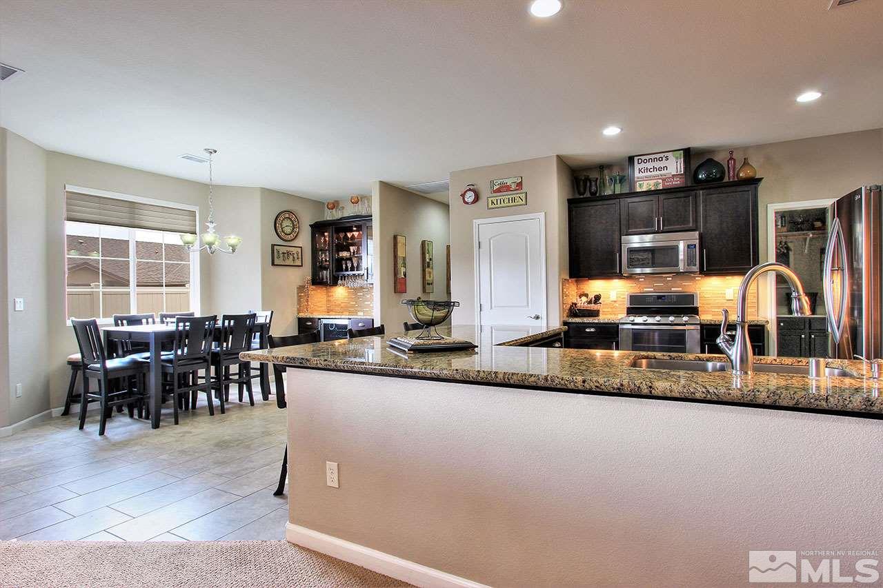 9655 Aidan Way Reno, NV 89521 - Photo 6 of 25 a large kitchen with lots of counter space
