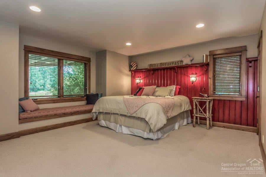 60790 Currant Way Bend, OR 97702 - Photo 16 of 24 Gallery Image 16