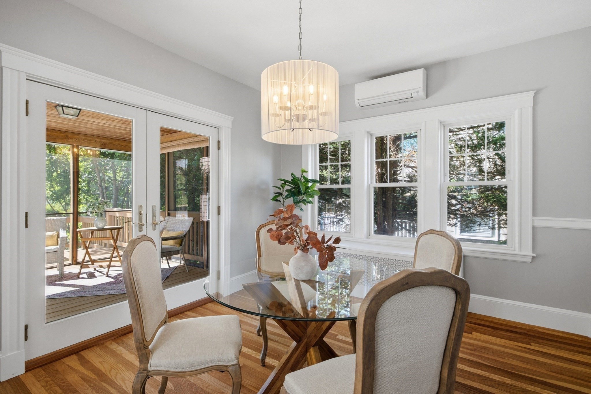 18 Middle Street Lexington, MA 02421 - Photo 11 of 42 Gallery Image 11