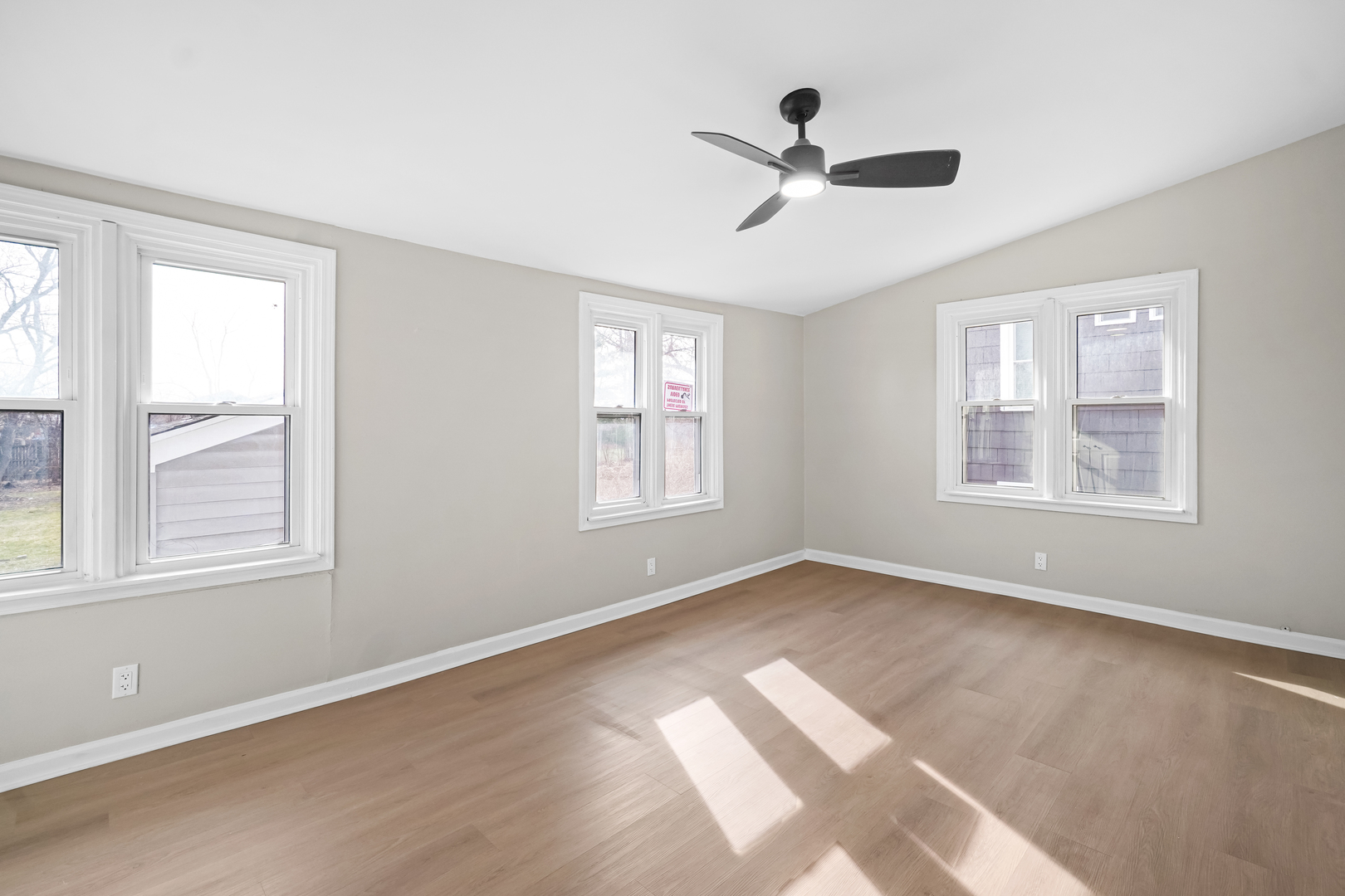 709 South Riverside Drive Villa Park, IL 60181 - Photo 12 of 26