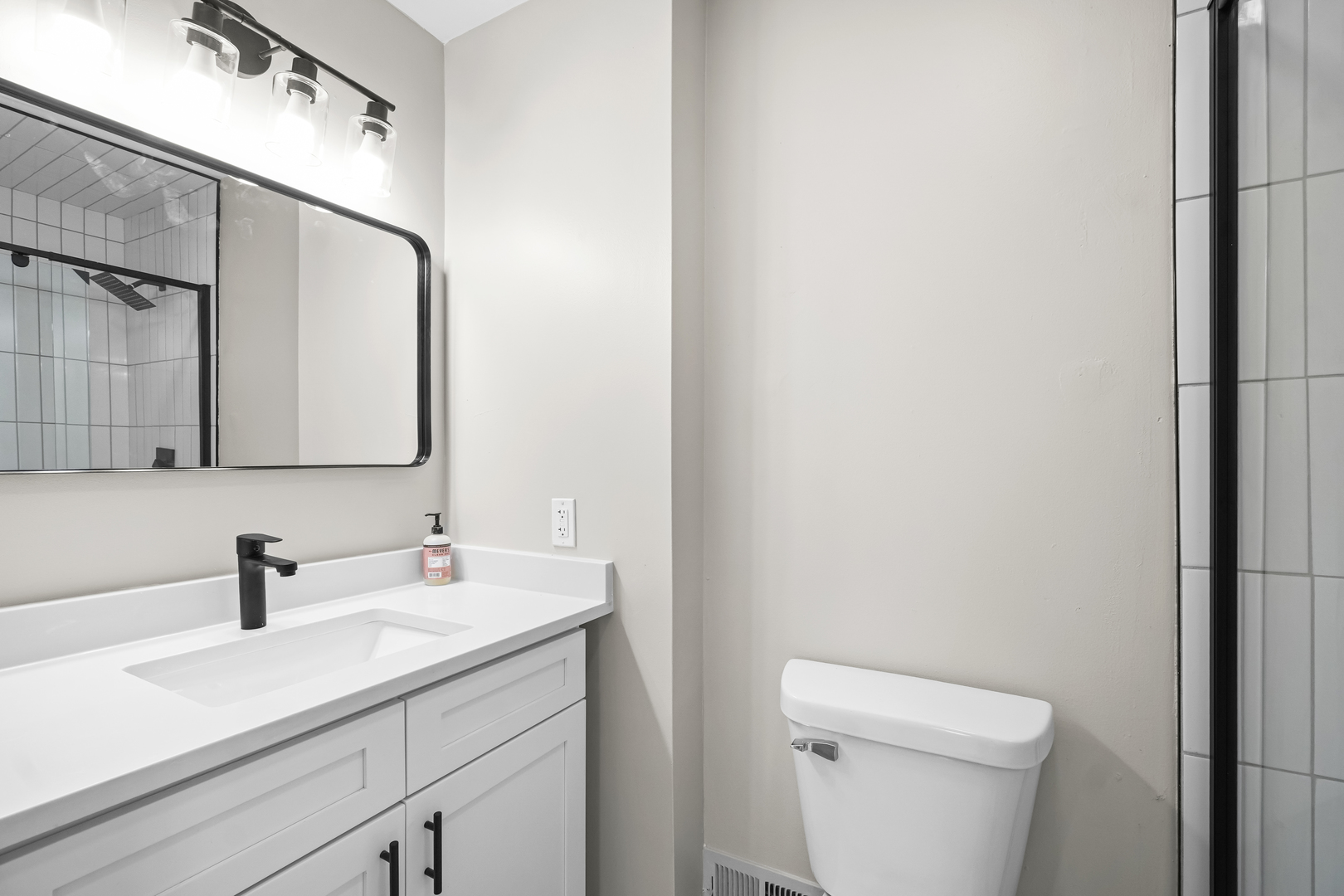 709 South Riverside Drive Villa Park, IL 60181 - Photo 15 of 26