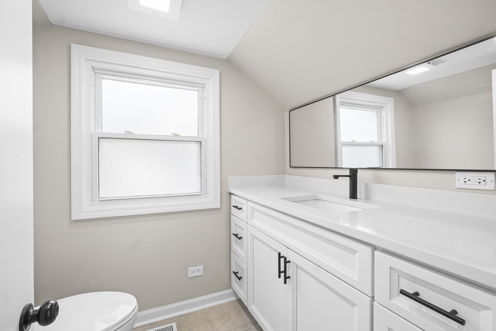 709 South Riverside Drive Villa Park, IL 60181 - Photo 17 of 26