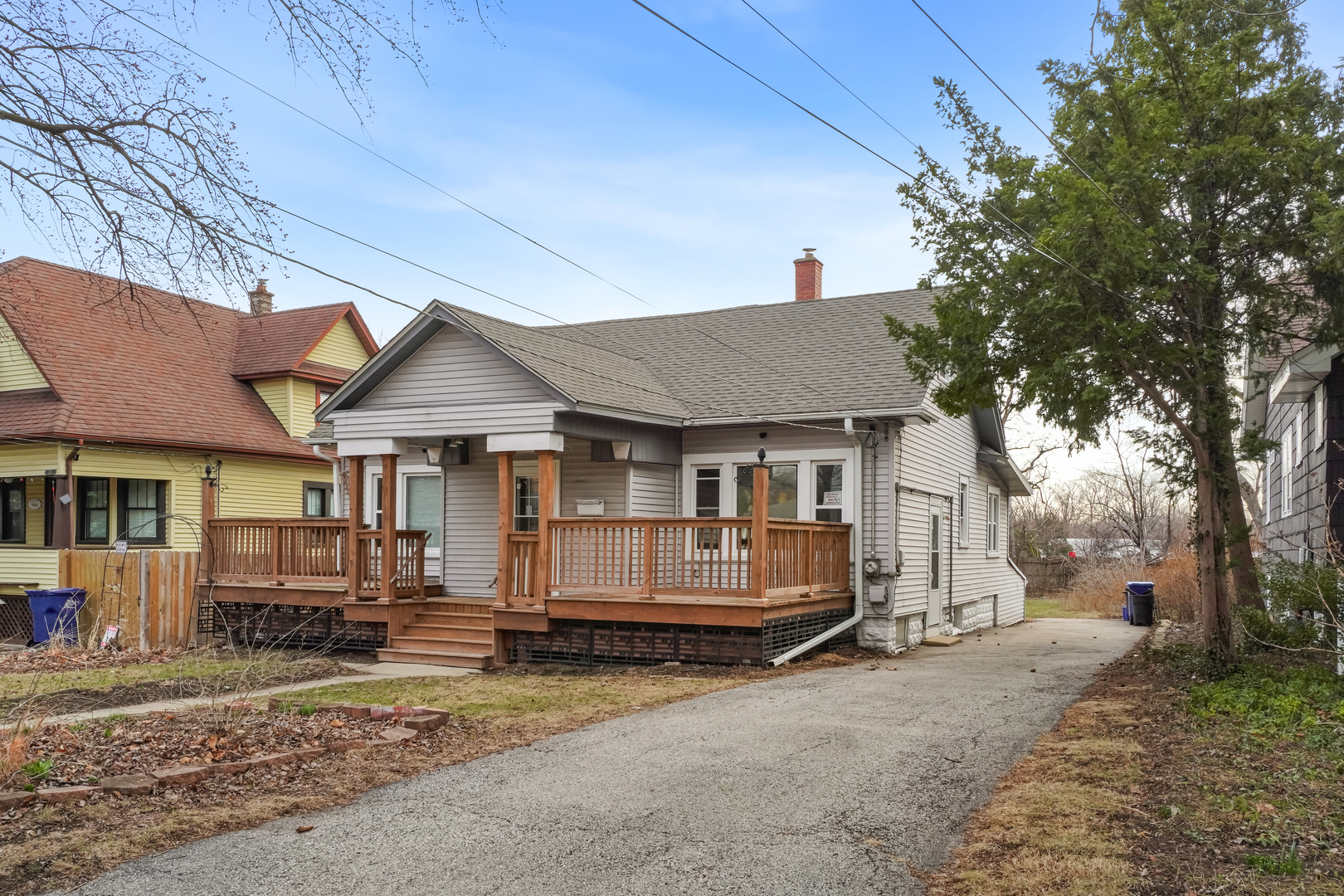 709 South Riverside Drive Villa Park, IL 60181 - Photo 2 of 26