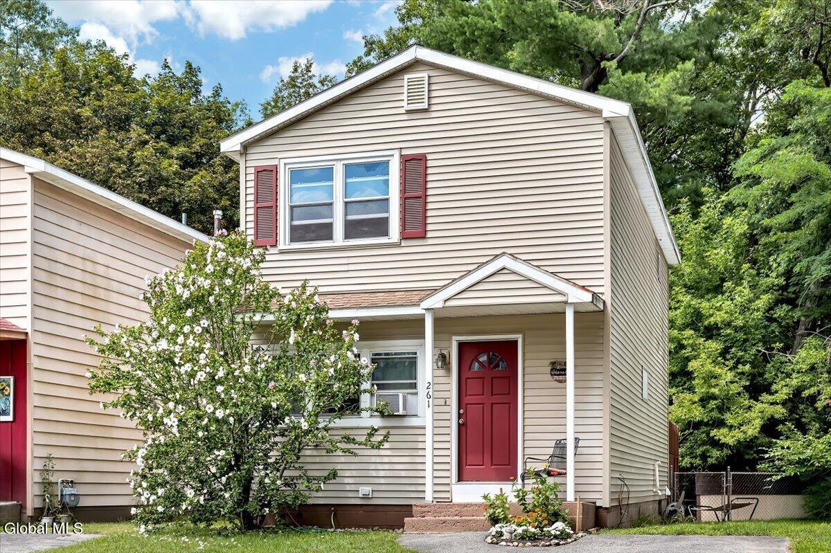 261 Donald Avenue Schenectady, NY 12304 - Photo 1 of 1 04-261 Donald Ave-4