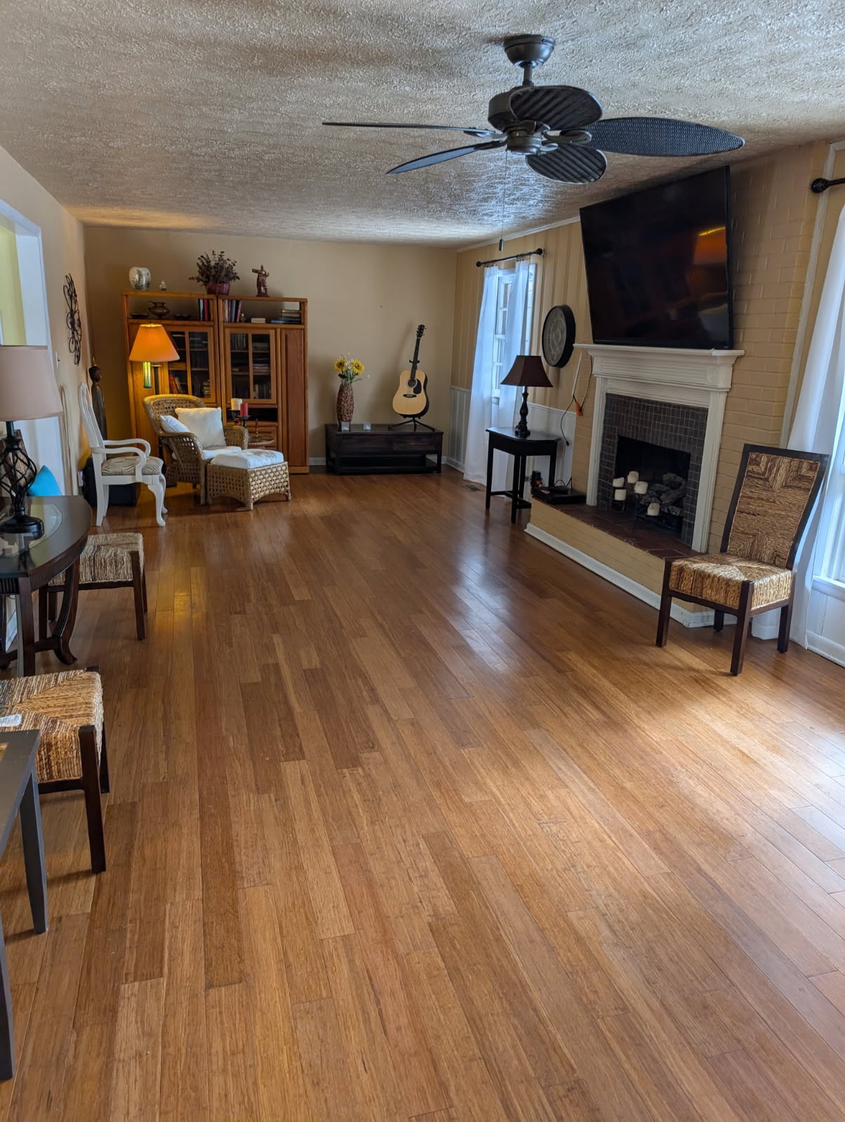 1360 Harris Hollow Road Charlotte, TN 37036 - Photo 4 of 18 a living room with furniture and a fireplace