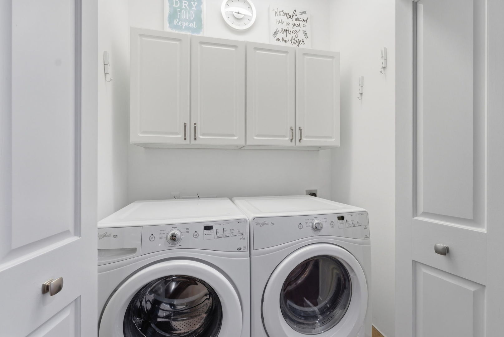 1002 2nd St Court Moline, IL 61265 - Photo 18 of 31 a utility room with dryer and washer