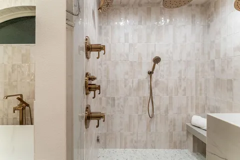 $3,250,000 | 5319 Meadow Crest Drive, Dallas, TX 75229