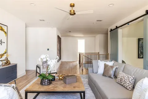 $3,250,000 | 5319 Meadow Crest Drive, Dallas, TX 75229