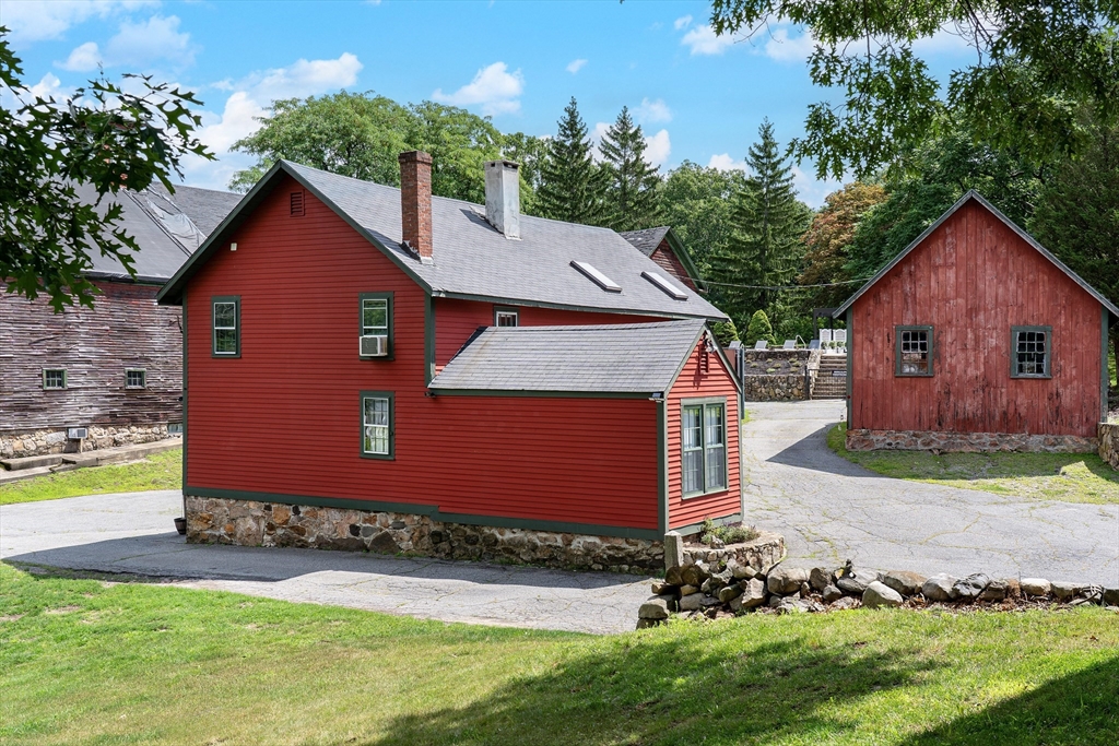 11 Marbleridge Road North Andover, MA 01845 - Photo 9 of 38 Gallery Image 9