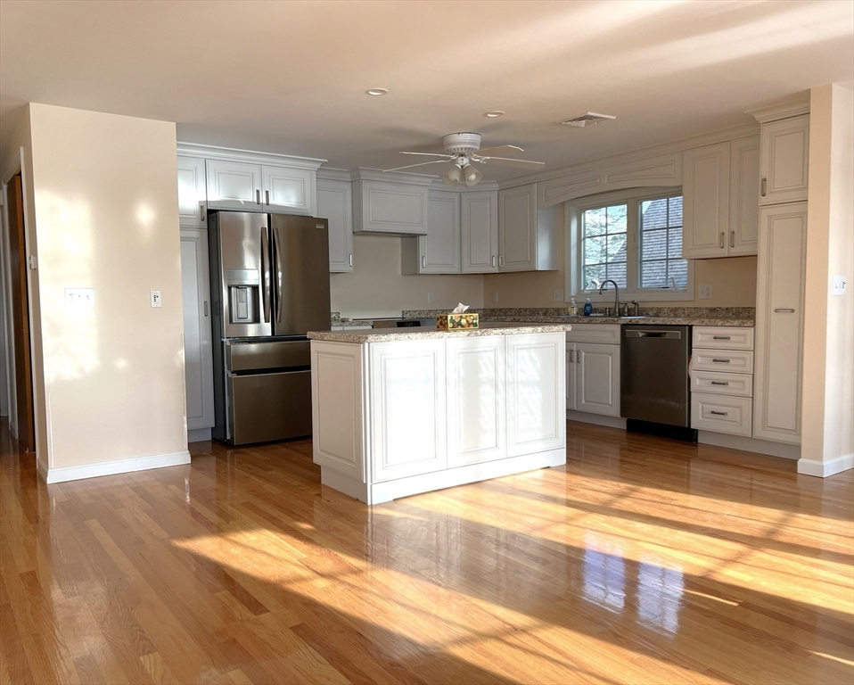 10 Indian Point Road Webster, MA 01570 - Photo 19 of 42