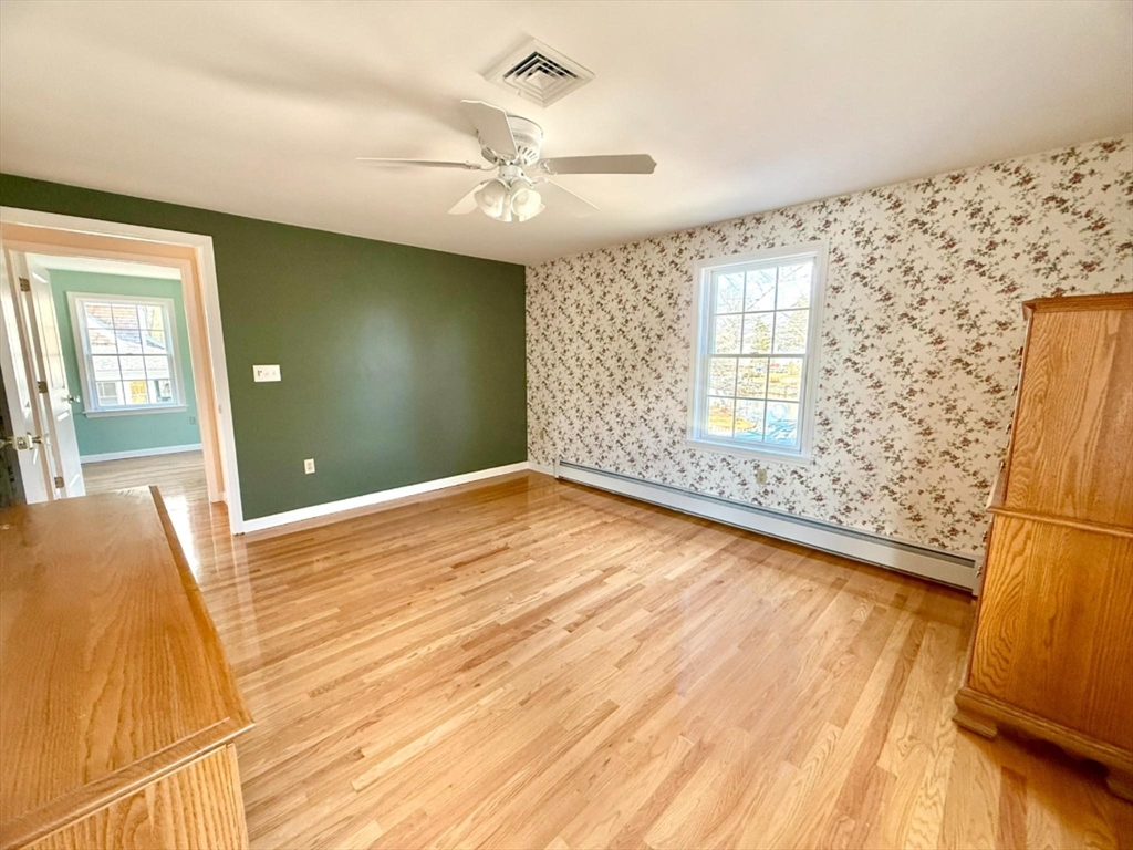 10 Indian Point Road Webster, MA 01570 - Photo 26 of 42