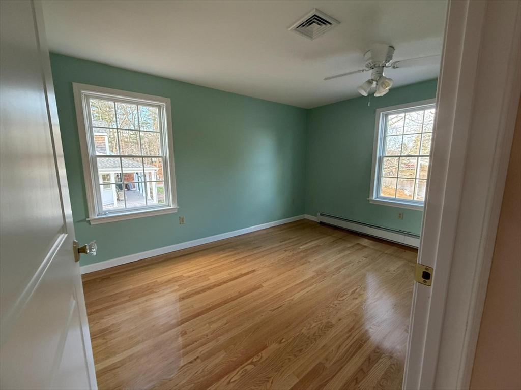 10 Indian Point Road Webster, MA 01570 - Photo 27 of 42