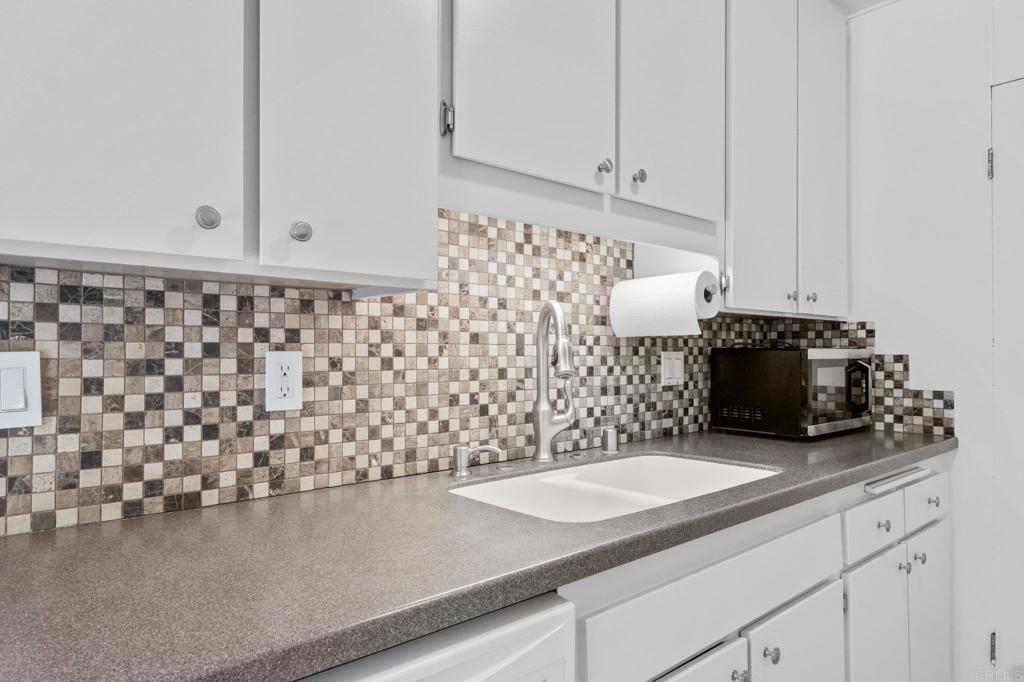 4891 Collwood Boulevard, Unit B San Diego, CA 92115 - Photo 20 of 34