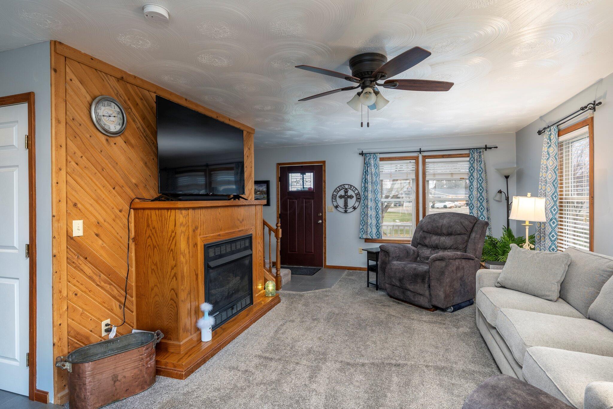 139 Rolfe Drive Sabina, OH 45169 - Photo 7 of 35 10-139RolfeDr-003