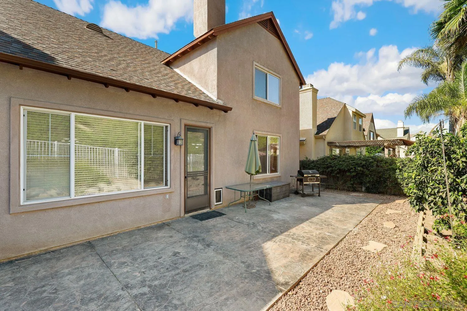 554 Poets Square Fallbrook, CA 92028 - Photo 25 of 28 a view of outdoor space yard and porch