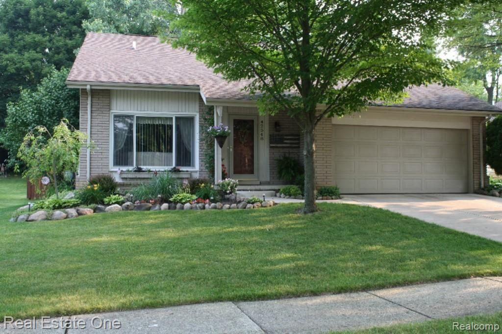 42548 Cherry Hill Road Novi, MI 48375 - Photo 2 of 35