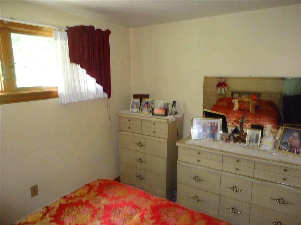 137 Altman Road Jeannette, PA 15644 - Photo 17 of 25 BEDROOM 2