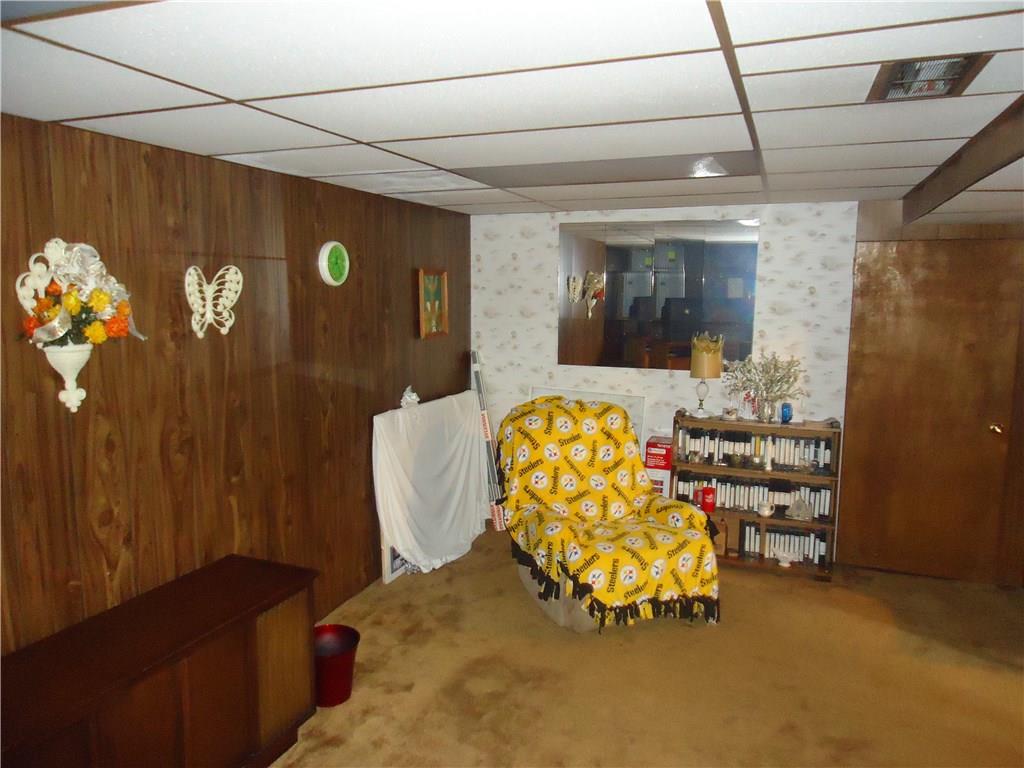 137 Altman Road Jeannette, PA 15644 - Photo 21 of 25 FAMILY ROOM