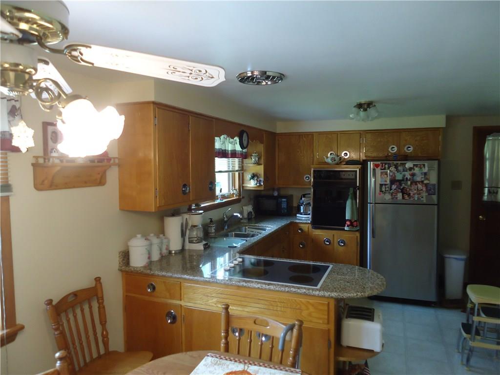 137 Altman Road Jeannette, PA 15644 - Photo 8 of 25 KITCHEN