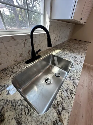 a close view of sink