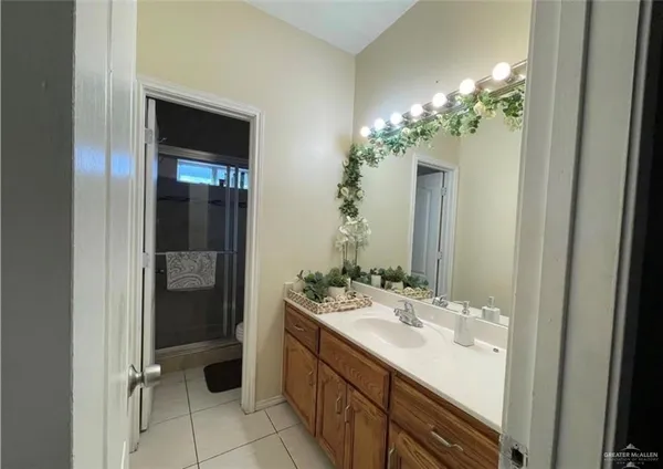 $2,800 | 2303 Nappa Valley Drive, Mission, TX 78573