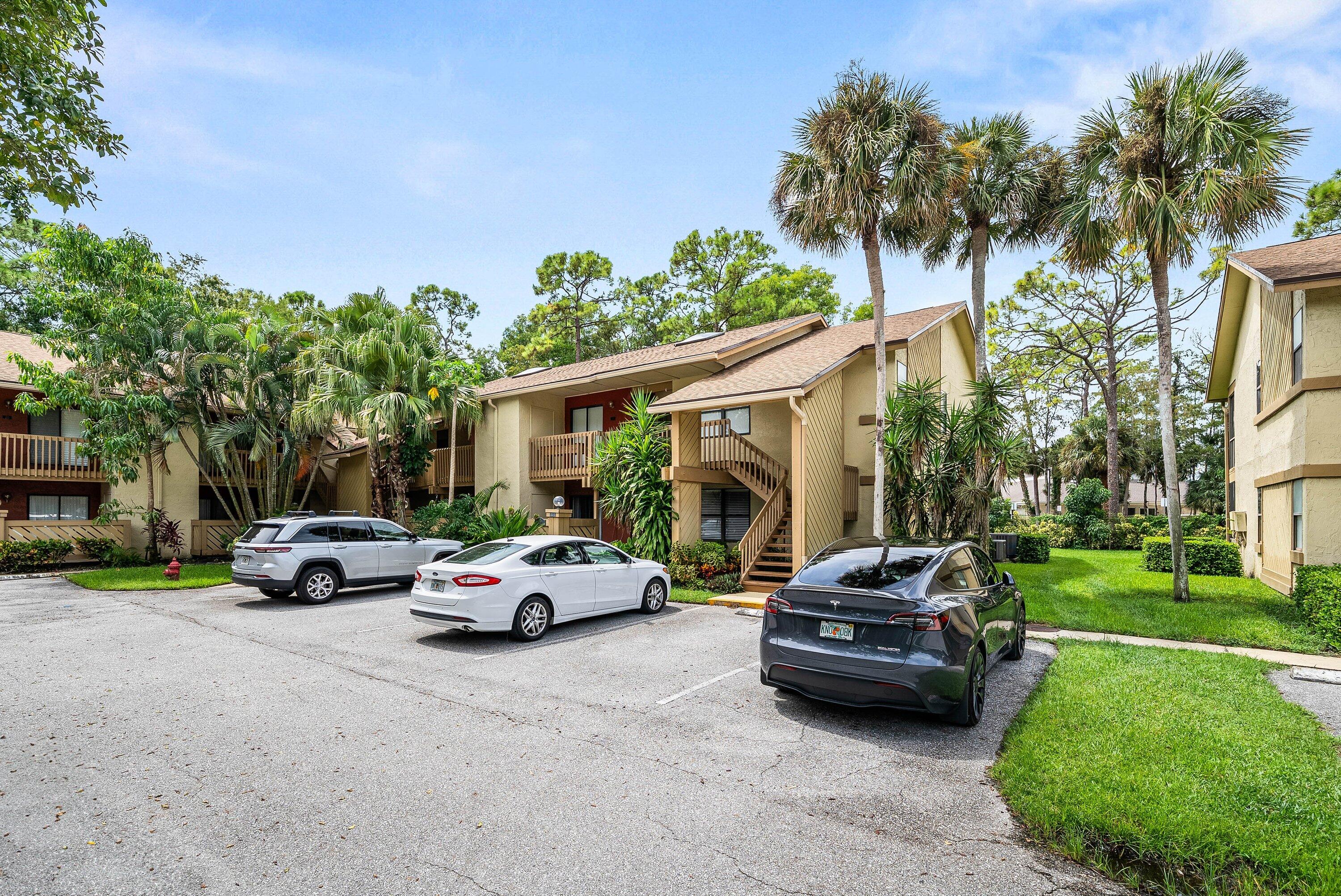 13105 Belhaven Court, Unit 15 Wellington, FL 33414 - Photo 30 of 31 002-13105BelhavenCourt-15-Wellington-FL-