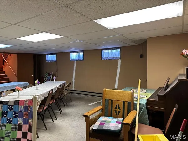 $130,000 | 111 West Monroe Avenue, Owensville, MO 65066