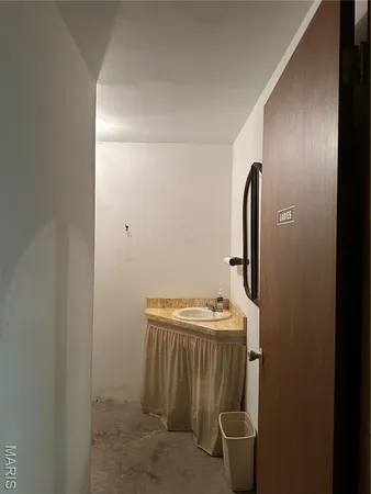 $130,000 | 111 West Monroe Avenue, Owensville, MO 65066