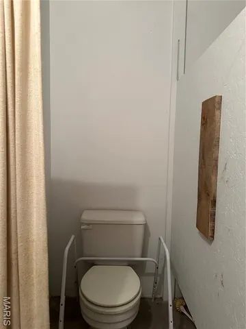 $130,000 | 111 West Monroe Avenue, Owensville, MO 65066