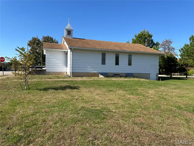 $130,000 | 111 West Monroe Avenue, Owensville, MO 65066