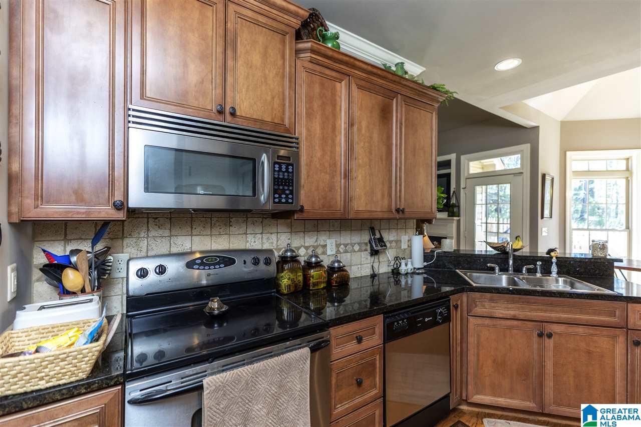 526 Woodbridge Trace Chelsea, AL 35043 - Photo 9 of 44