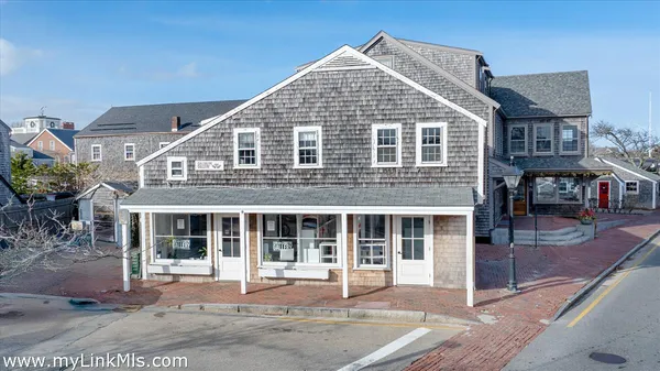 $1,150,000 | 26 Easy Street, Unit 1, Nantucket, MA 02554