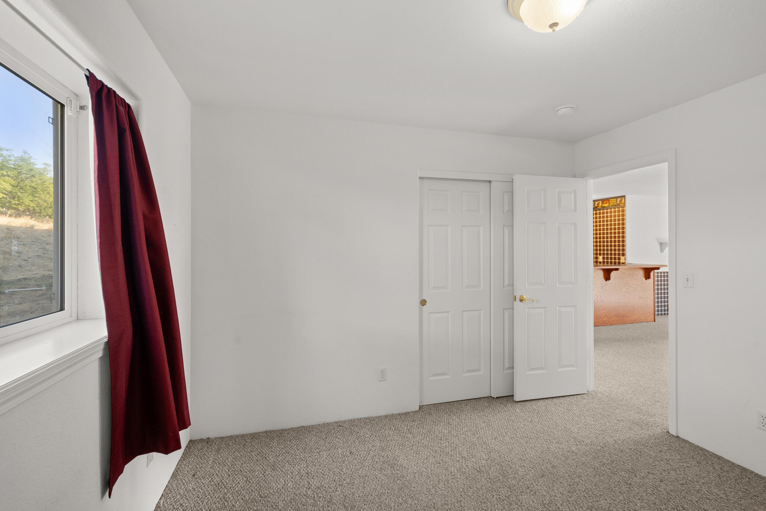 4047 North Roxy Drive Medford, OR 97504 - Photo 59 of 61 4047-n-roxy-dr (paty-and-bryan emrick-sc
